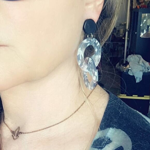 Lucite Double Hoop Earrings - Picture 4 of 5